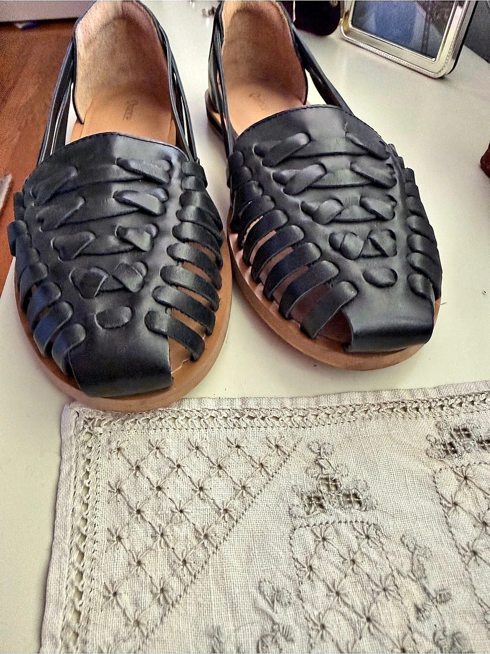 Quince Italian Leather Huarache Sandal Flats in Black & Brown